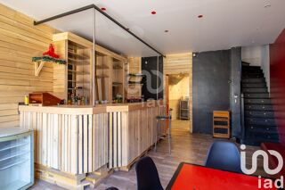  Immeuble � vendre 93 m�