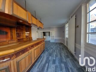  Immeuble � vendre 715 m�