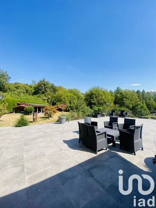  Maison  vendre 8 pices 400 m