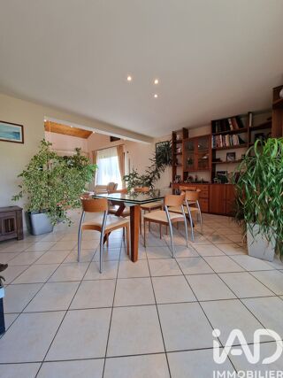  Maison � vendre 10 pi�ces 242 m�