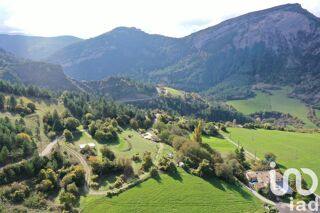  Maison  vendre 15 + pices 391 m