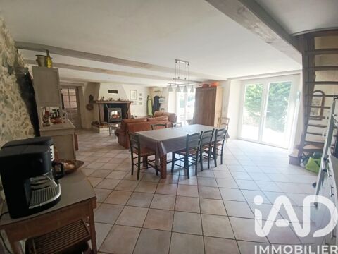   Vente Maison traditionnelle 7 pi�ces Maison - 7 pi�ce(s) - 160 m�
