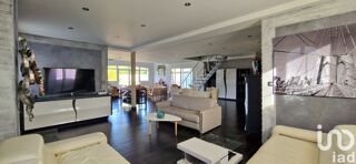  Maison  vendre 7 pices 240 m