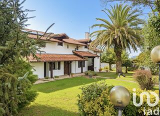  Maison  vendre 9 pices 290 m