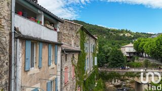  Immeuble  vendre 271 m