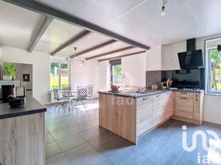  Maison  vendre 6 pices 243 m