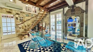  Maison � vendre 4 pi�ces 195 m�