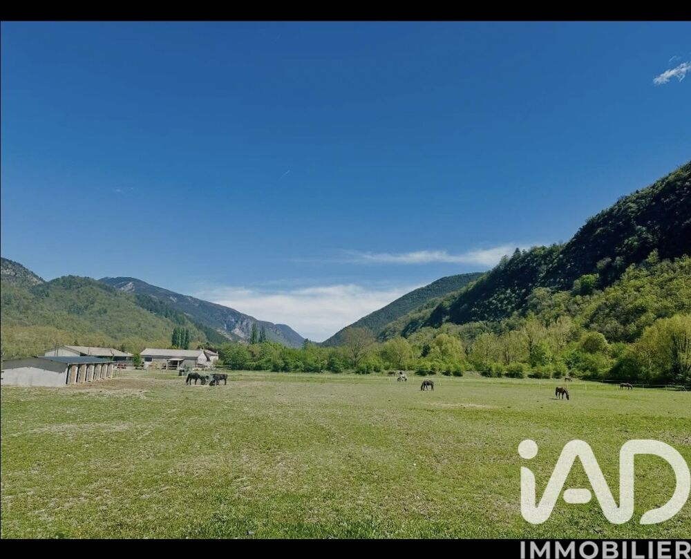 � vendre  Maison Entrevaux (04320)