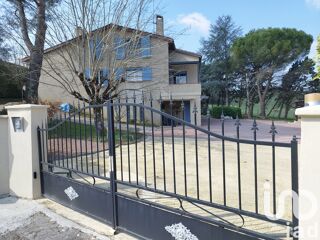  Maison  vendre 7 pices 180 m