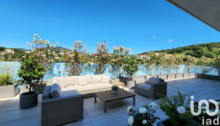  Villa  vendre 9 pices 310 m