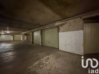  Parking / Garage  vendre 16 m