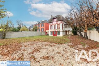  Maison  vendre 8 pices 210 m
