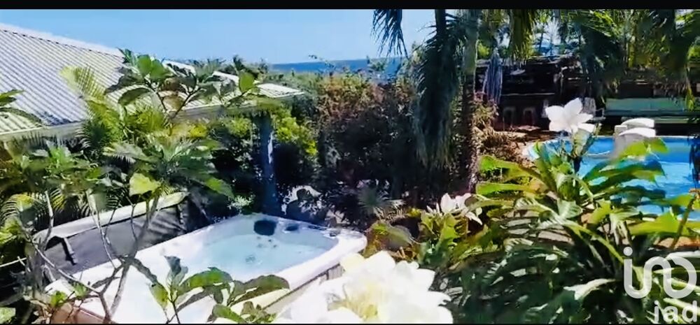 � vendre  Maison Sainte-Anne (97180)