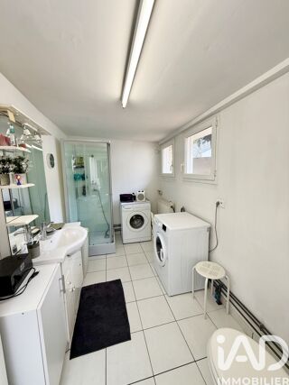  Immeuble � vendre 144 m�