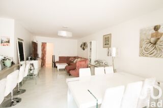  Appartement  vendre 4 pices 82 m