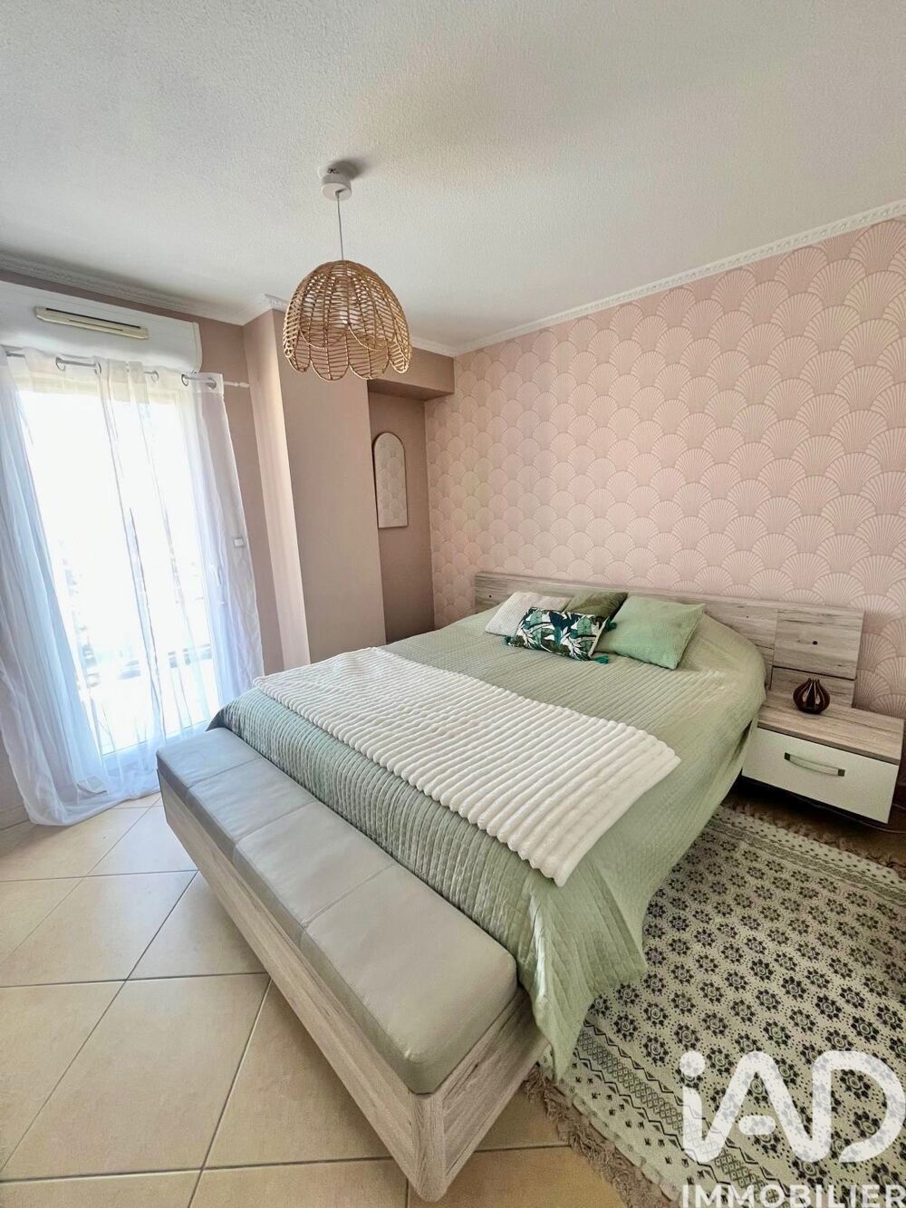 � vendre  Appartement Saint-Laurent-du-Var (06700)