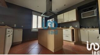  Maison  vendre 6 pices 221 m