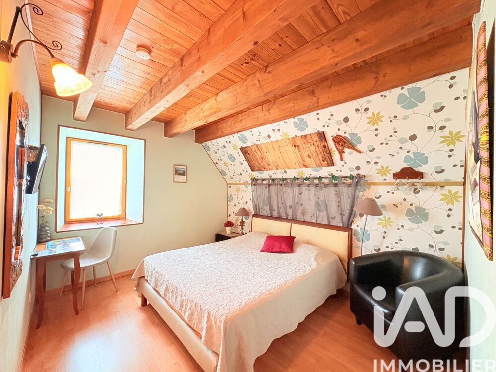 � vendre  Maison Saint-Martin-Valmeroux (15140)