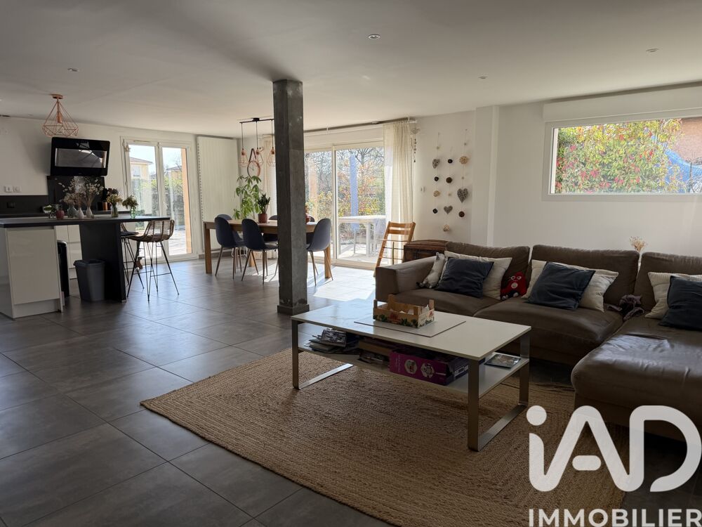 � vendre  Maison Chassieu (69680)