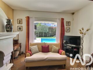  Maison  vendre 10 pices 240 m