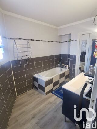  Maison  vendre 7 pices 165 m