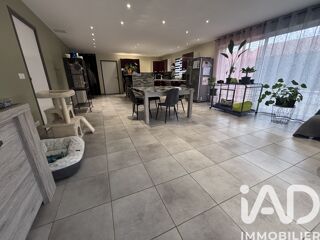  Maison � vendre 8 pi�ces 220 m�