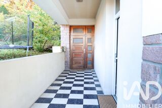  Immeuble � vendre 225 m�