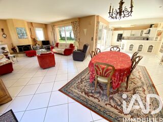  Maison � vendre 7 pi�ces 222 m�