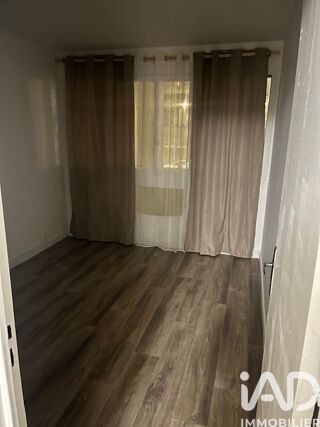  Appartement � louer 1 pi�ce 11 m� Grigny