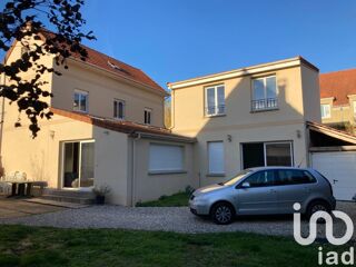  Maison  vendre 9 pices 210 m
