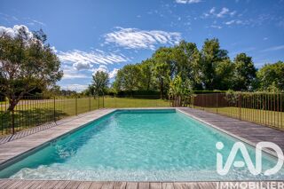  Maison � vendre 10 pi�ces 345 m�