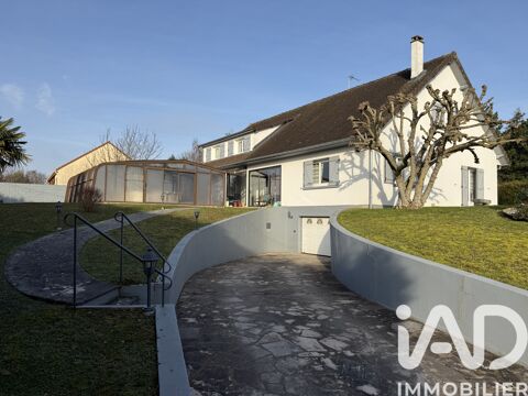   Vente Demeure 9 pi�ces Maison - 9 pi�ce(s) - 323 m�