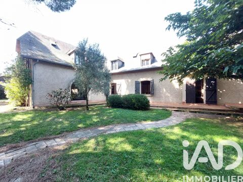   Vente Maison/villa 10 pi�ces Maison - 10 pi�ce(s) - 389 m�