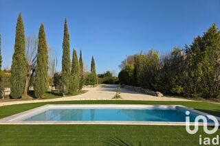  Maison  vendre 15 + pices 365 m