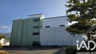  Immeuble � vendre 1040 m�