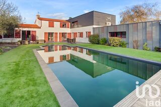  Maison � vendre 10 pi�ces 324 m�