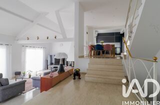  Maison � vendre 7 pi�ces 210 m�