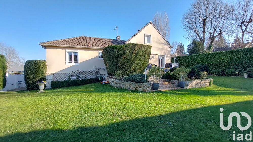 � vendre  Maison Montfort-l'Amaury (78490)
