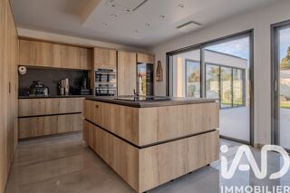  Villa � vendre 6 pi�ces 196 m�