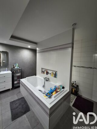  Maison � vendre 3 pi�ces 121 m�