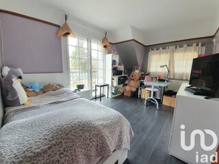  Maison  vendre 9 pices 330 m