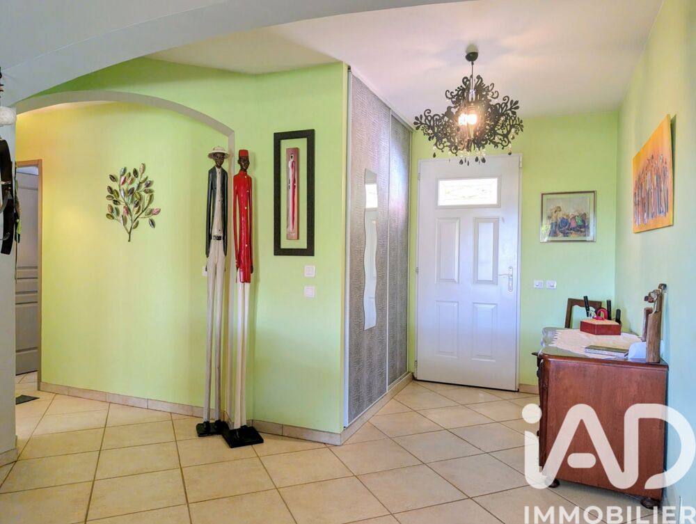 � vendre  Maison Cuers (83390)