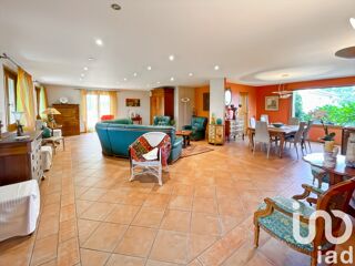  Maison  vendre 10 pices 209 m