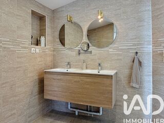  Maison � vendre 8 pi�ces 226 m�