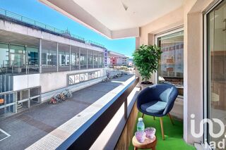  Appartement  vendre 4 pices 82 m