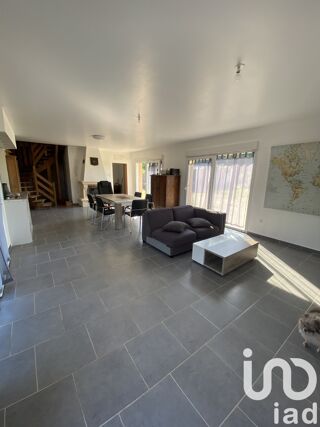  Maison � vendre 5 pi�ces 218 m�