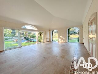  Maison � vendre 9 pi�ces 380 m�