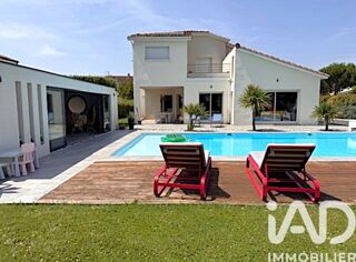  Villa � vendre 7 pi�ces 220 m�