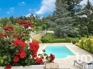  Maison  vendre 8 pices 250 m
