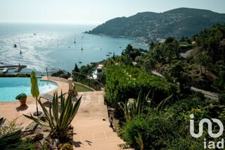  Maison � vendre 7 pi�ces 250 m�